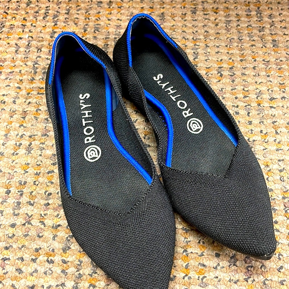Rothy’s pointed flat